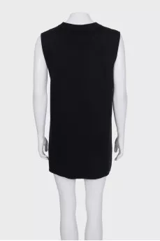 Black sleeveless wool dress
