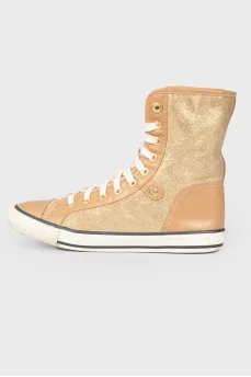 High insulated sneakers