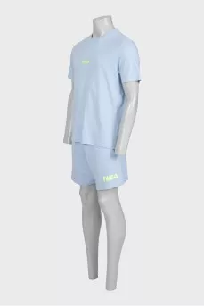 Men's suit consisting of a T-shirt and shorts
