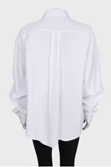 Loose-fitting linen button-down shirt