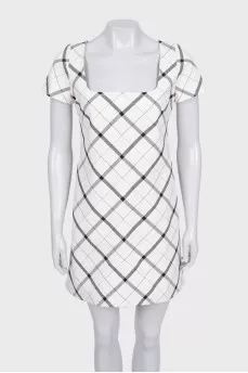 White checkered dress with short sleeves