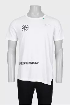 Men's straight-cut T-shirt with a print on the back