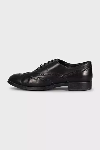 Men's leather brogues with perforations