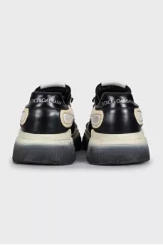 Men's black and white lace-up sneakers