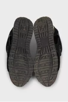 Black Run Away canvas sneakers