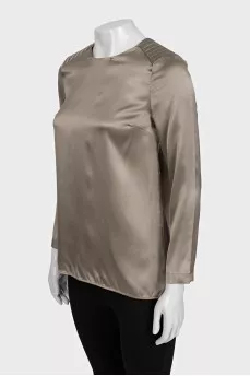 Straight cut long sleeve blouse