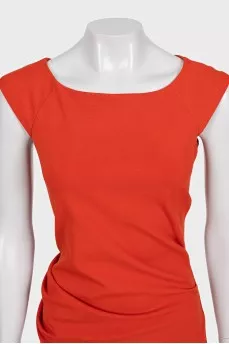 Fitted dress decorated with drapery