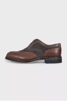 Brown lace-up brogues