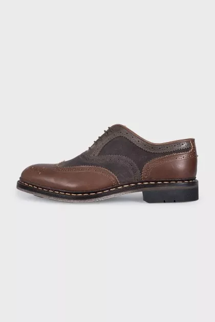 Brown lace-up brogues