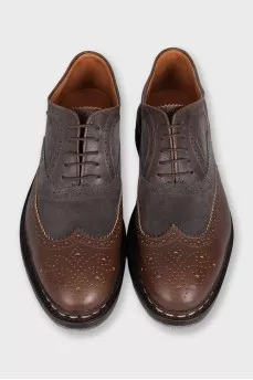 Brown lace-up brogues