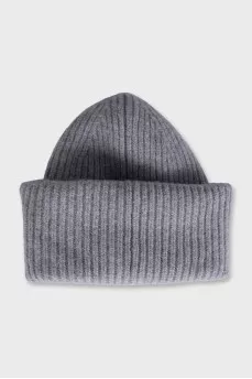 Gray hat with logo