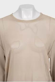 Long, loose-fitting blouse
