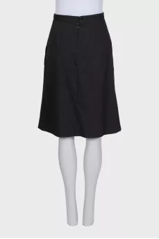 Black fitted skirt with pockets