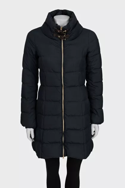 Fitted down jacket with a zipper in black