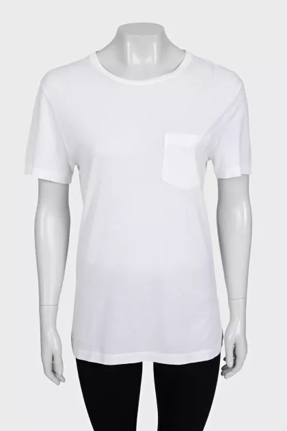 White T-shirt with patch pocket