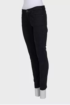 Slim-fit trousers with a mid-rise