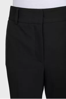 Straight-leg trousers with high waist creases
