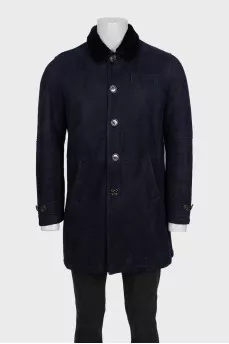 Men's sheepskin coat with buttons
