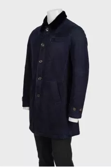 Men's sheepskin coat with buttons