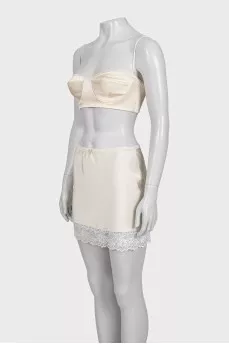 Stella suit with a top and skirt