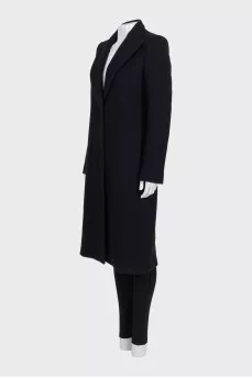 Single-breasted black coat with buttons