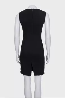 Black sleeveless bodycon dress