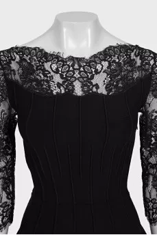 Black fitted dress decorated with lace