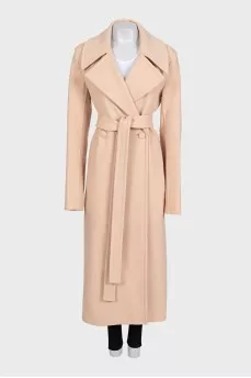 Cashmere coat with a slit