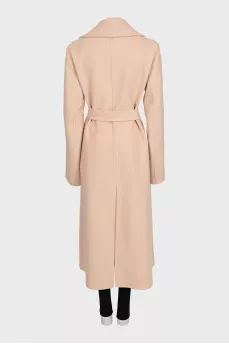 Cashmere coat with a slit