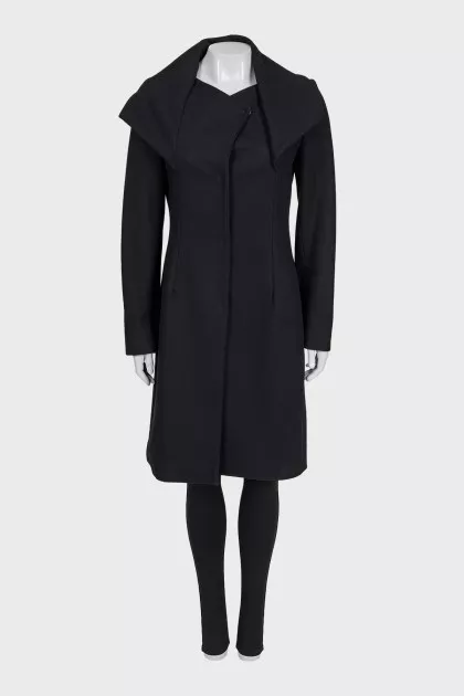Black coat with an asymmetrical top