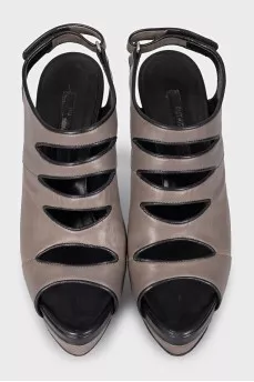 Leather sandals with cutouts