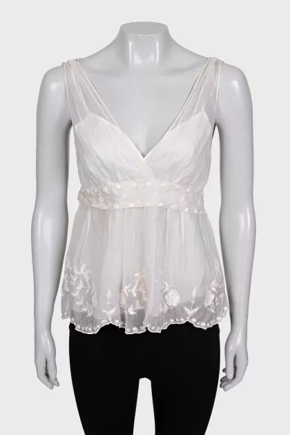 Silk top decorated with beads