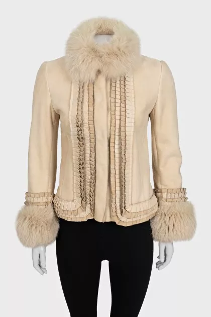 Beige sheepskin coat with fox fur