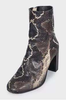 Leather ankle boots with animal print