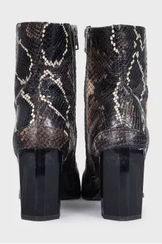 Leather ankle boots with animal print