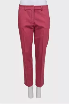 Pink straight-leg trousers with creases