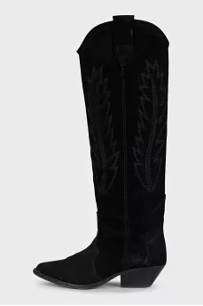 Black suede boots with embroidery