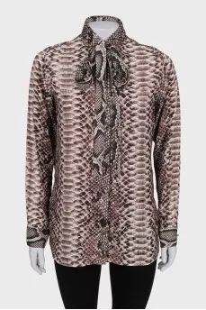Loose blouse with animal print
