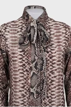 Loose blouse with animal print