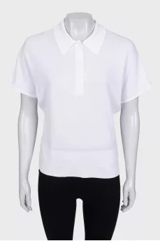 White button-down t-shirt with wide sleeves