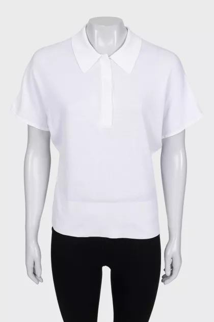 White button-down t-shirt with wide sleeves