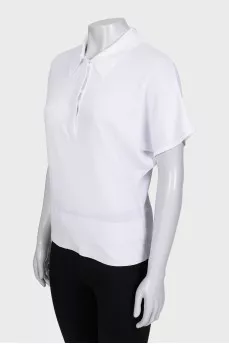 White button-down t-shirt with wide sleeves