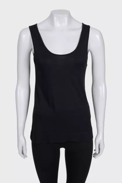 Black tank top with wide straps