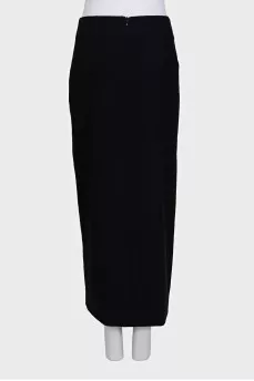 Black bodycon skirt with a slit