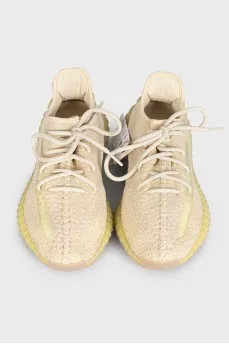 Бежевые текстильные кроссовки Yeezy Boost 350 V2