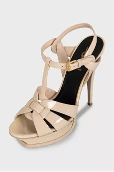 Tribute beige patent leather sandals