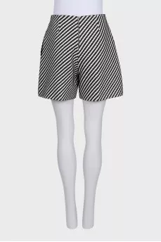 Straight shorts in a black and white print