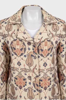 Straight coat with a bright print