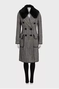 Gray double-breasted coat with a fur collar