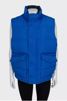 Insulated vest with patch pockets